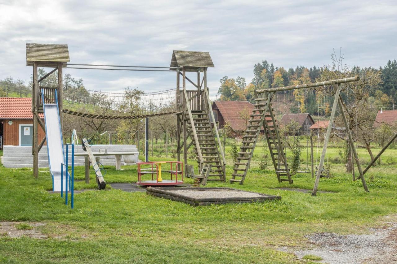 Zapfs Bauernhof Stiefmuetterchen Apartamento Tettnang Exterior foto